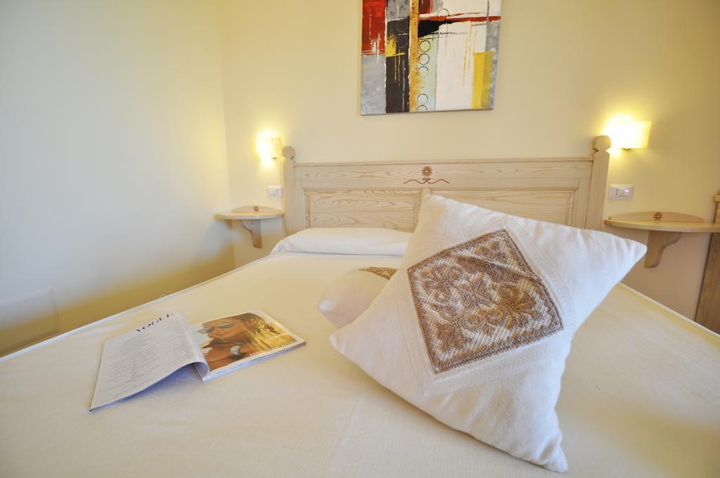 Affittacamere B&B La Villa Dei Graniti Villasimius Δωμάτιο φωτογραφία