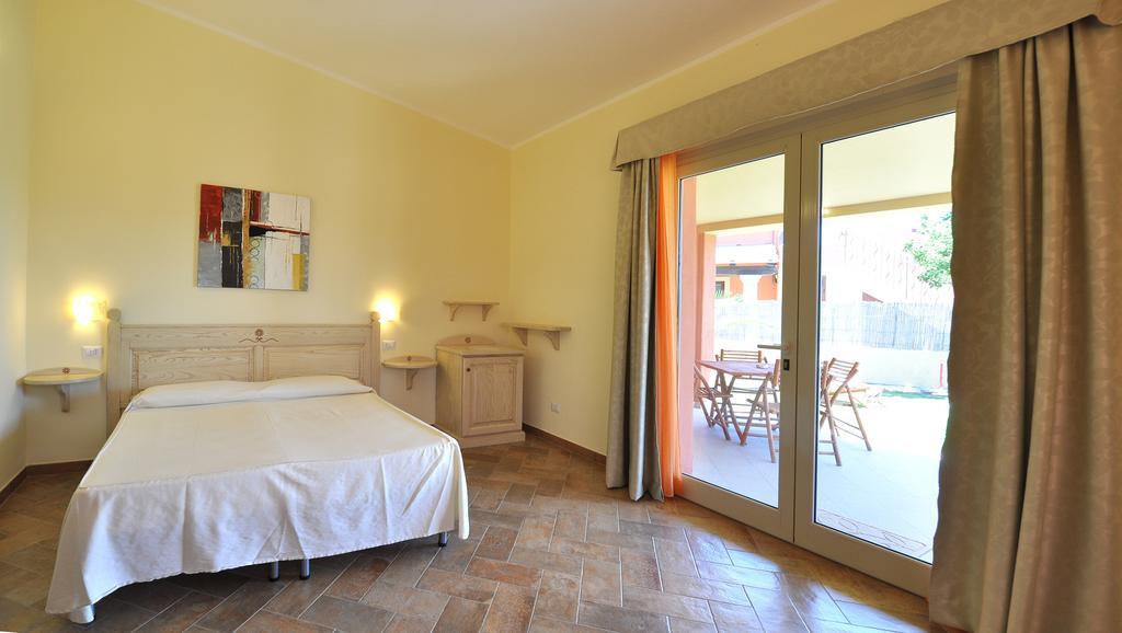 Affittacamere B&B La Villa Dei Graniti Villasimius Δωμάτιο φωτογραφία