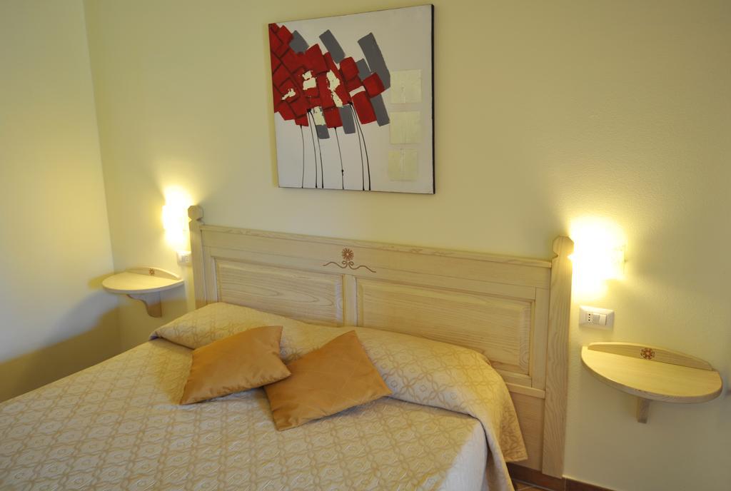 Affittacamere B&B La Villa Dei Graniti Villasimius Δωμάτιο φωτογραφία